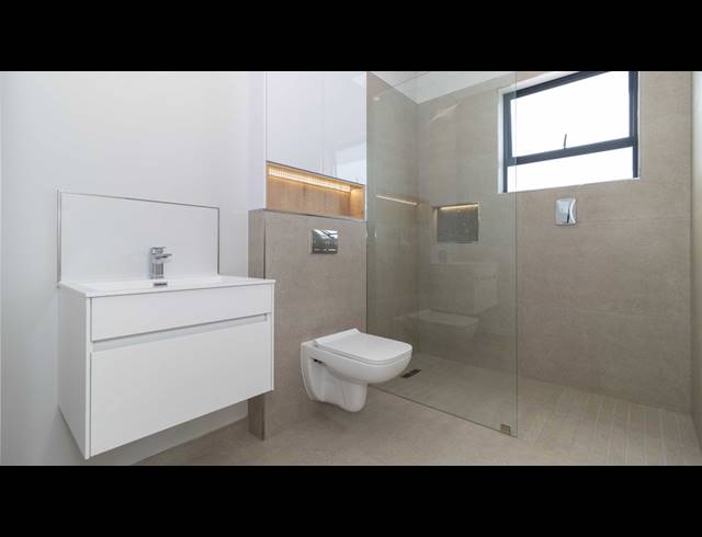 4 BEDROOM HOUSE FOR SALE IN SANDOWN